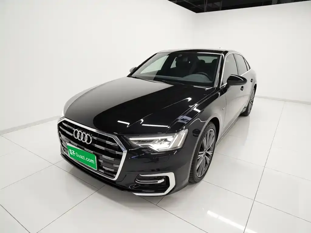 Audi A6L — фото 1