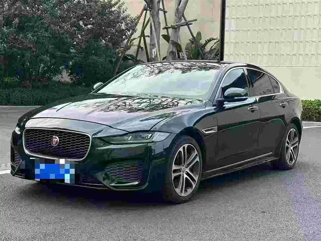Jaguar XEL — фото 1