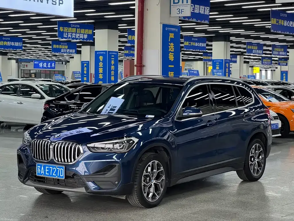 BMW X1 — фото 1