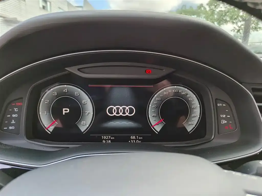 Audi Q7 — фото 2