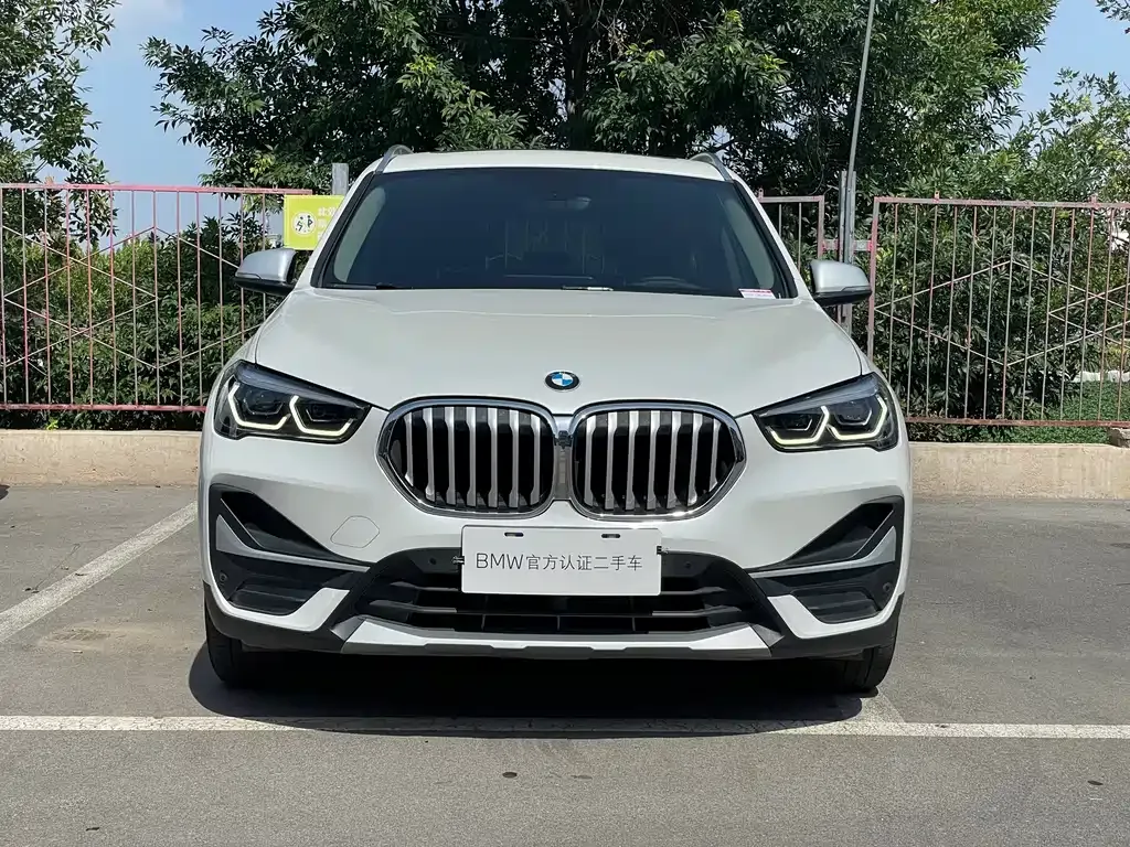 BMW X1 — фото 9