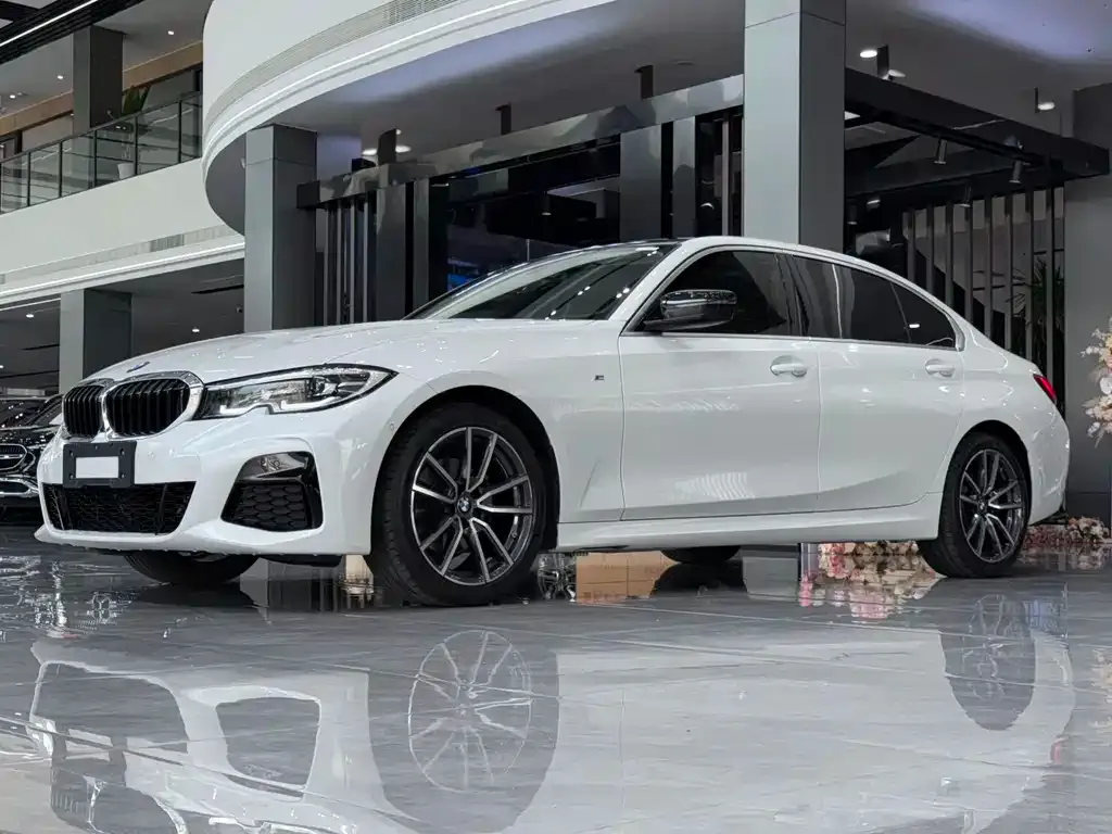 BMW 3 Series — фото 1