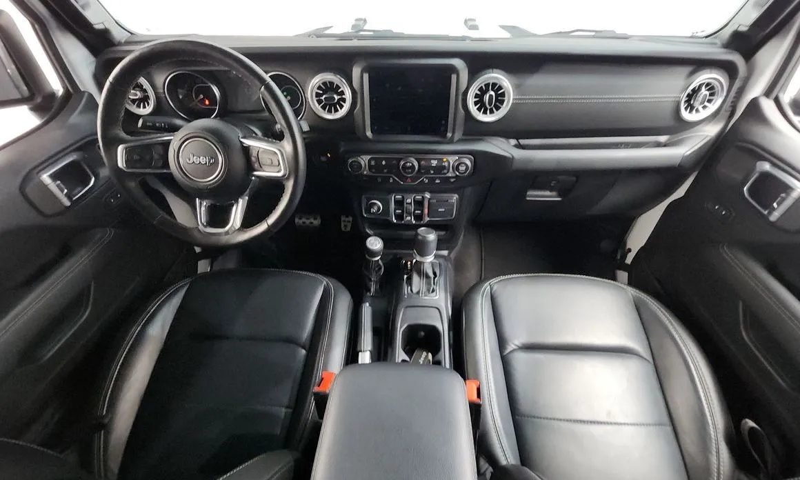 Jeep Wrangler — фото 7