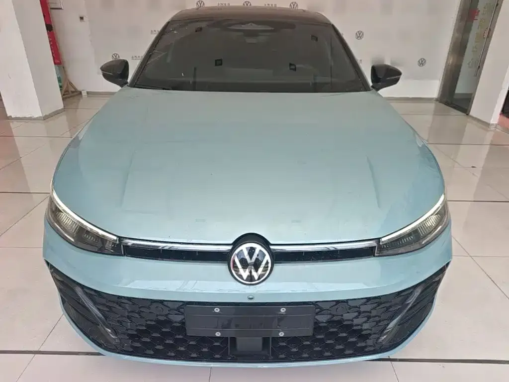 Volkswagen Passat — фото 2