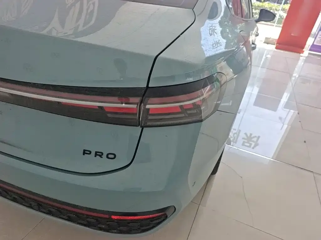 Volkswagen Passat — фото 3