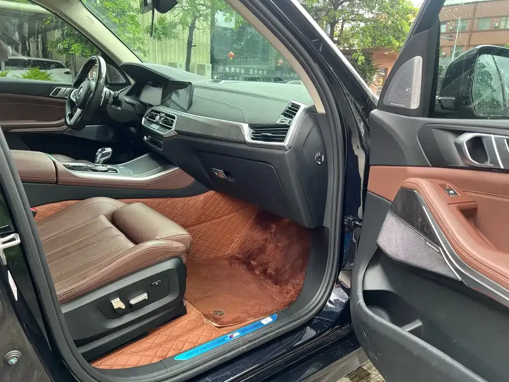 BMW X5 (Import) — фото 2
