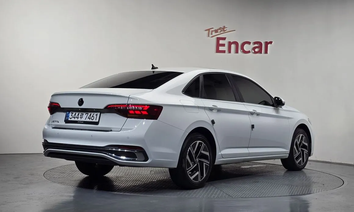 Volkswagen Jetta 2024 из KR, фото 2