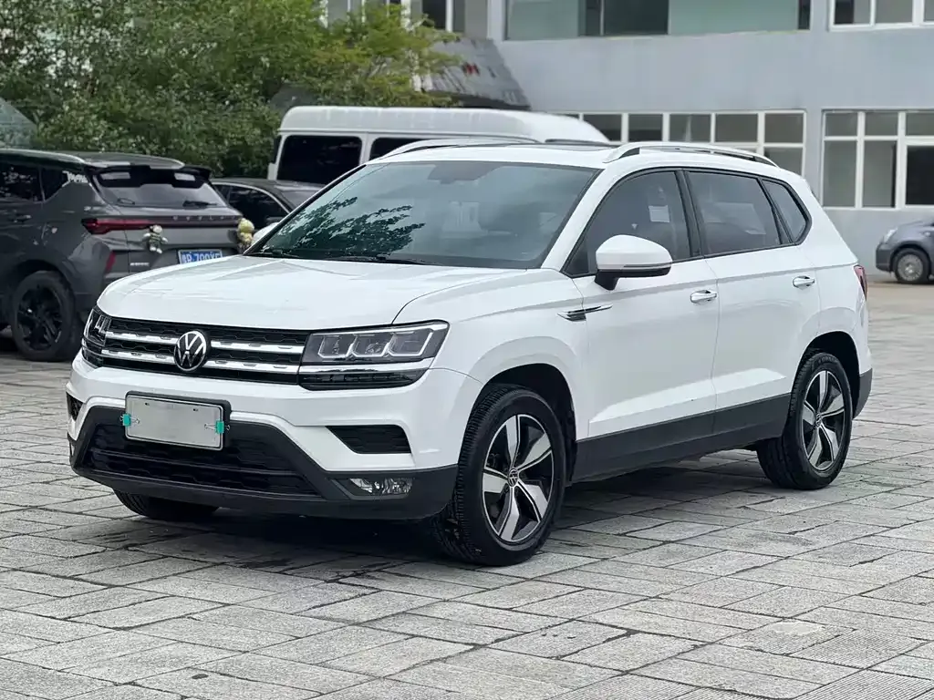 Volkswagen Tharu — фото 1