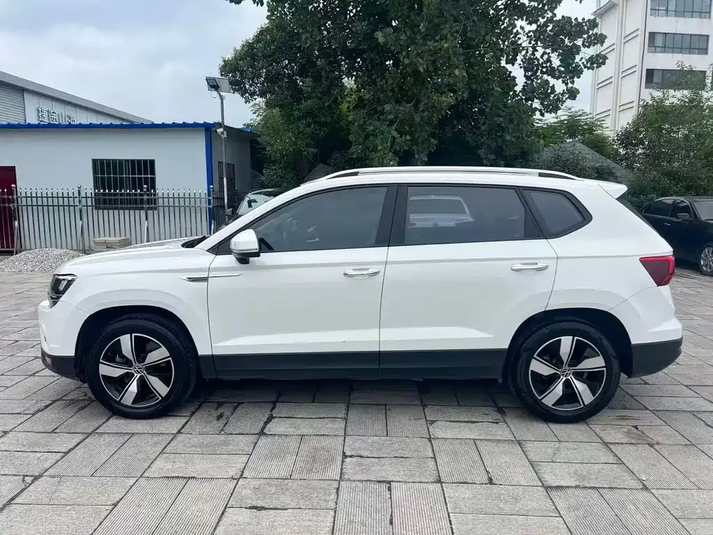 Volkswagen Tharu — фото 8