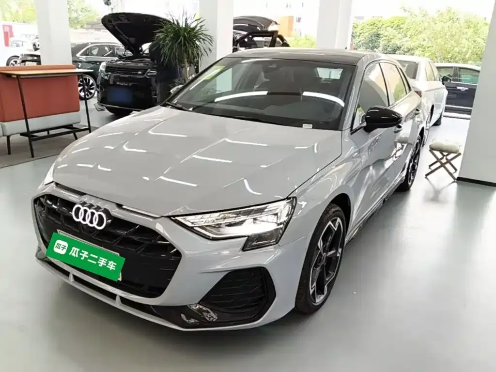 Audi A3 — фото 1