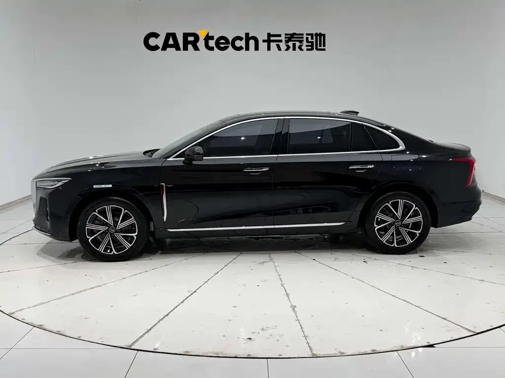 Hongqi H5 PHEV — фото 10