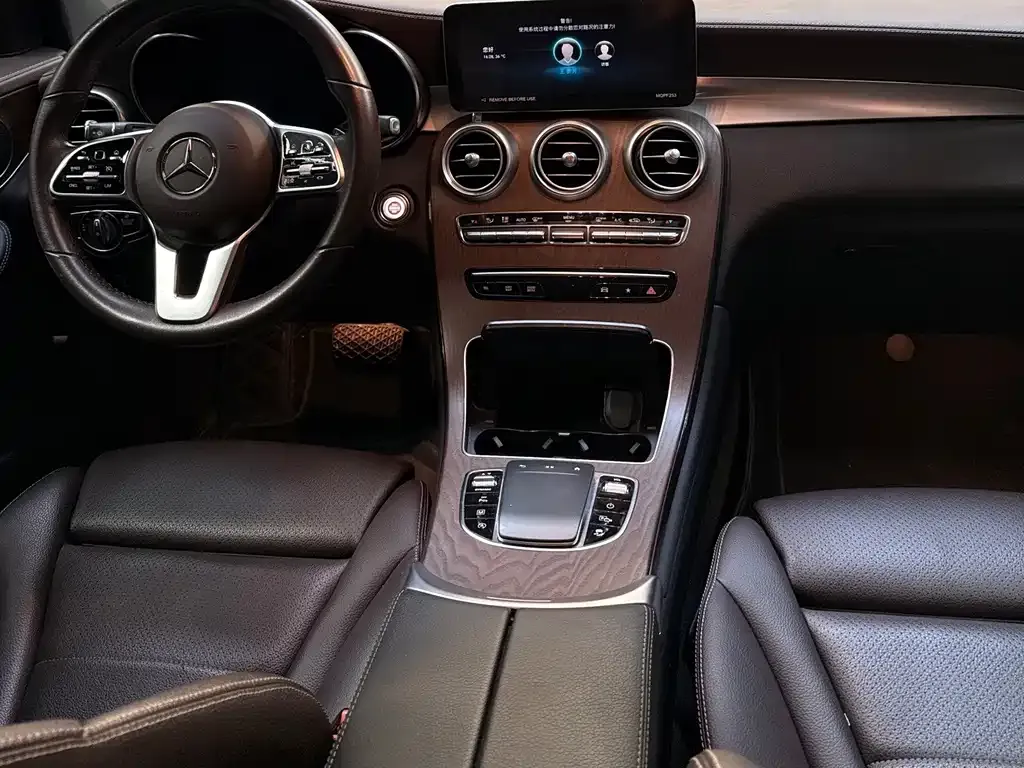 Mercedes-Benz GLC — фото 3