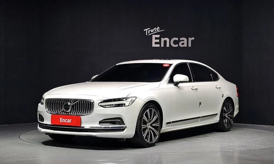 Volvo S90 — фото 1