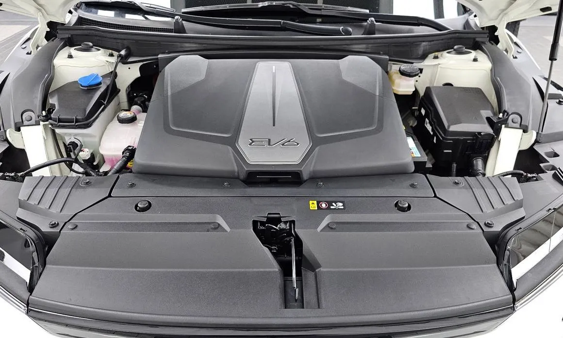 Kia EV6 — фото 10