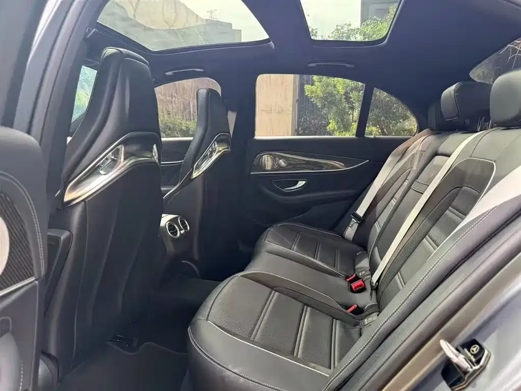 Mercedes-Benz E-Class AMG — фото 4