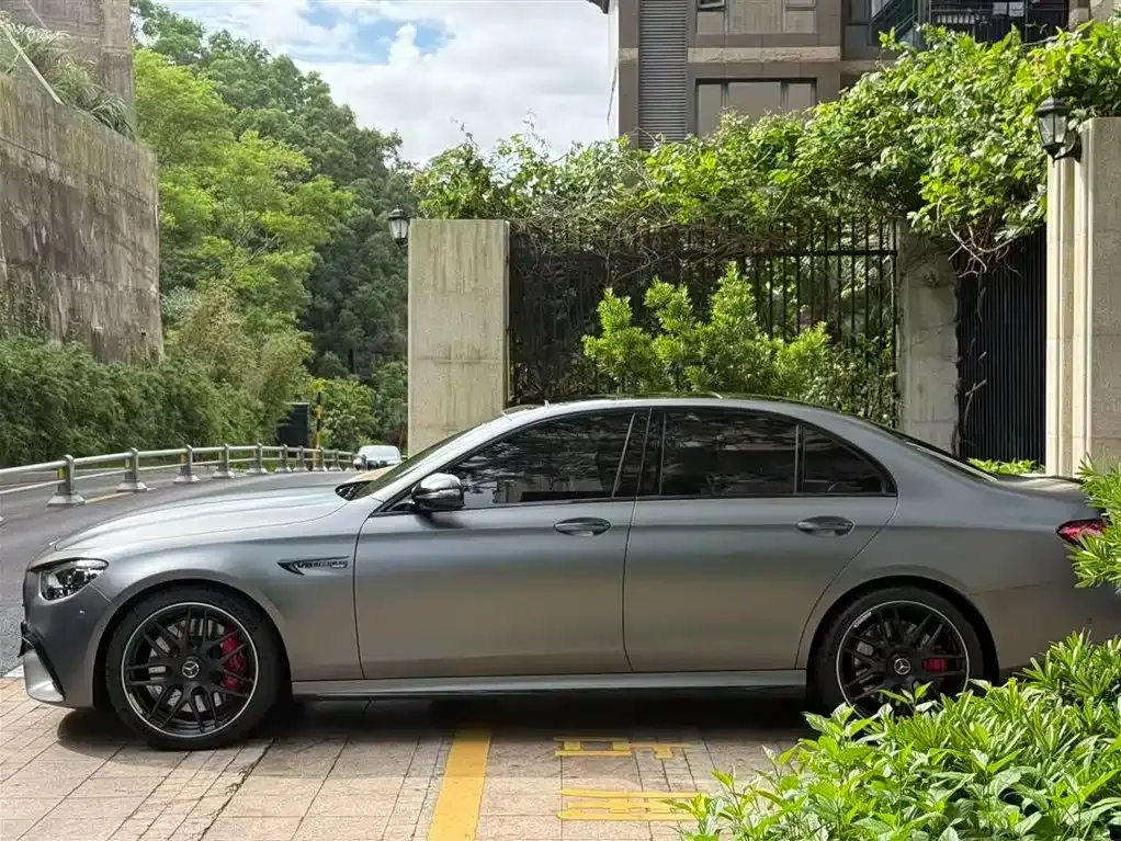 Mercedes-Benz E-Class AMG — фото 10