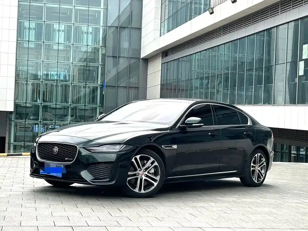 Jaguar XEL — фото 1