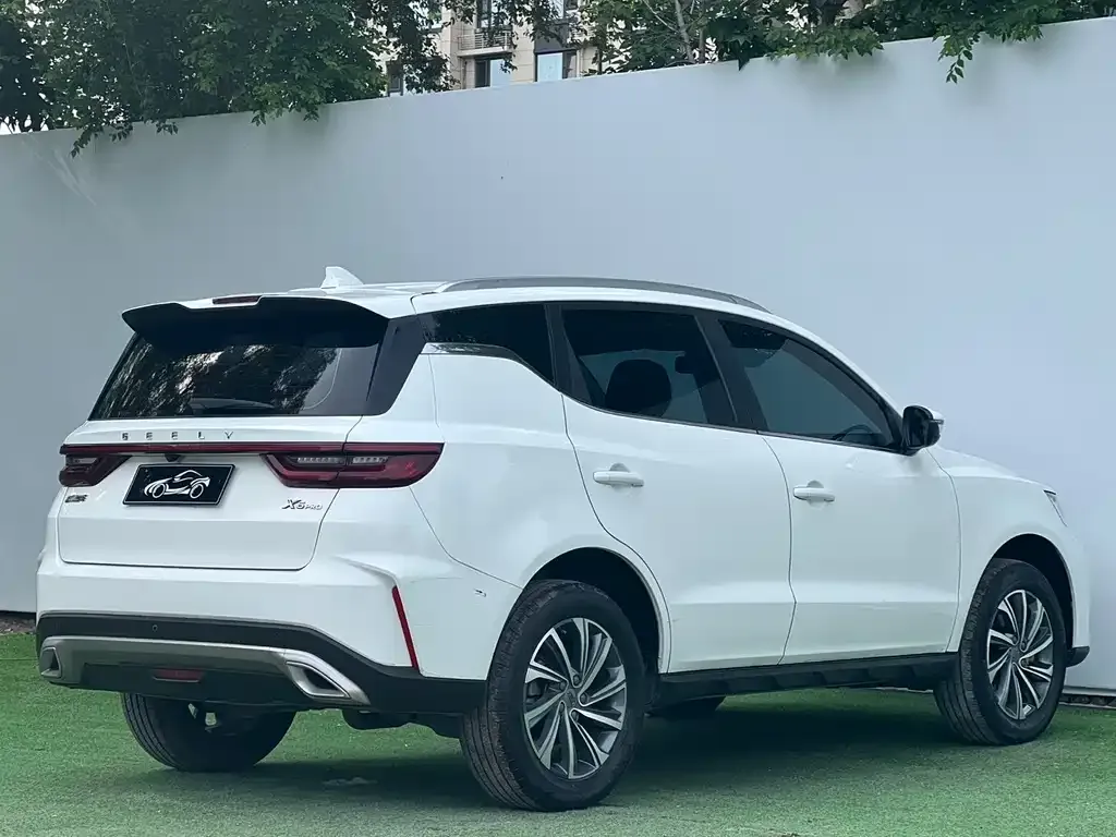 Geely Vision X6 — фото 5