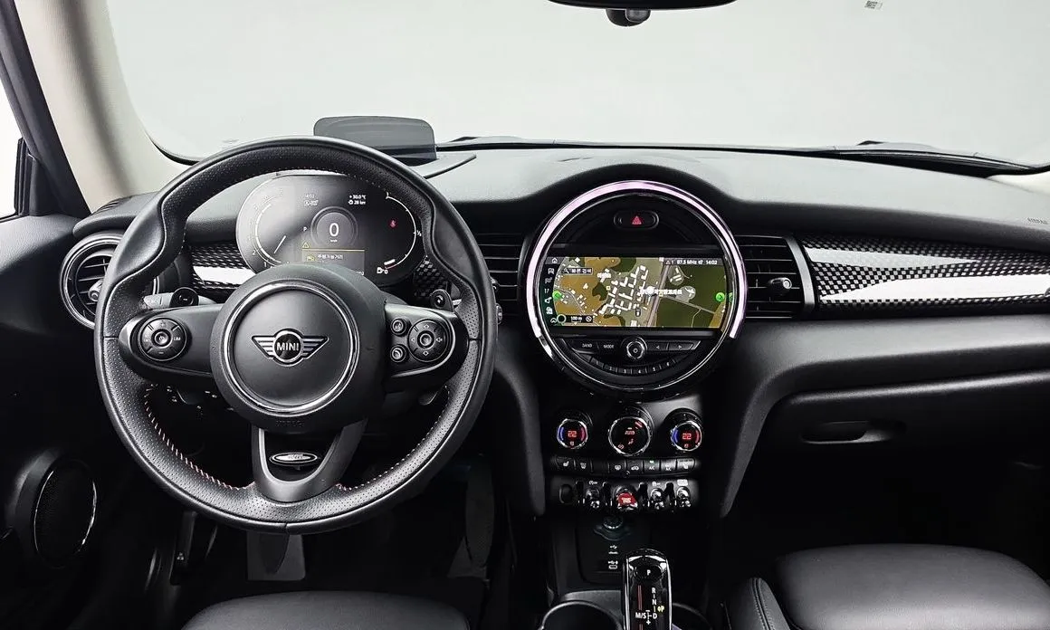 Mini Cooper 2021 из KR, фото 9