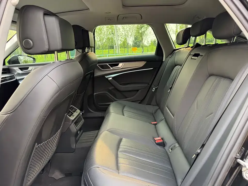 Audi A6 (Import) 2023 из CN, фото 2
