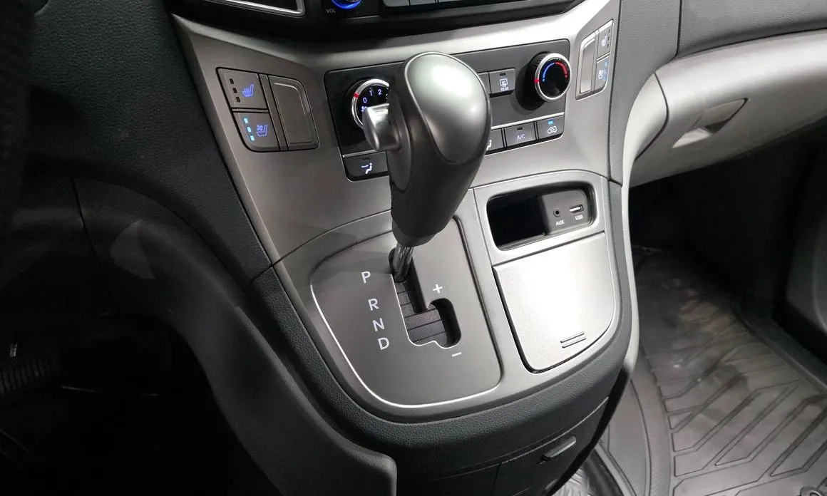 Hyundai Starex 2021 из KR, фото 3