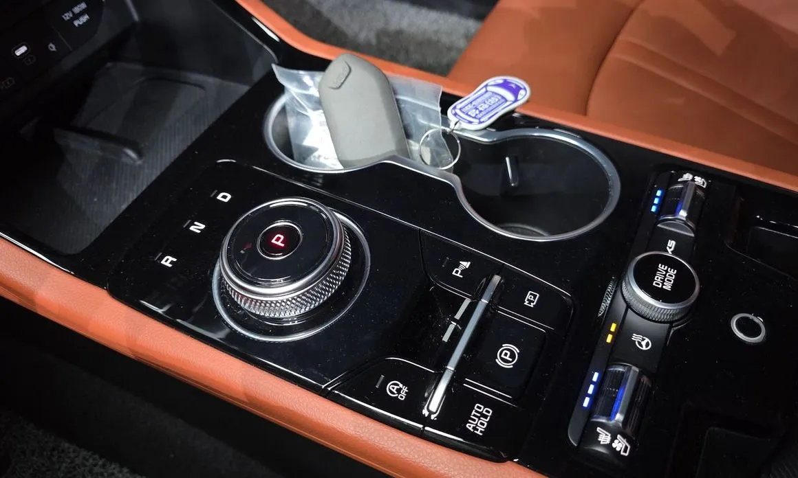 Kia K5 — фото 7