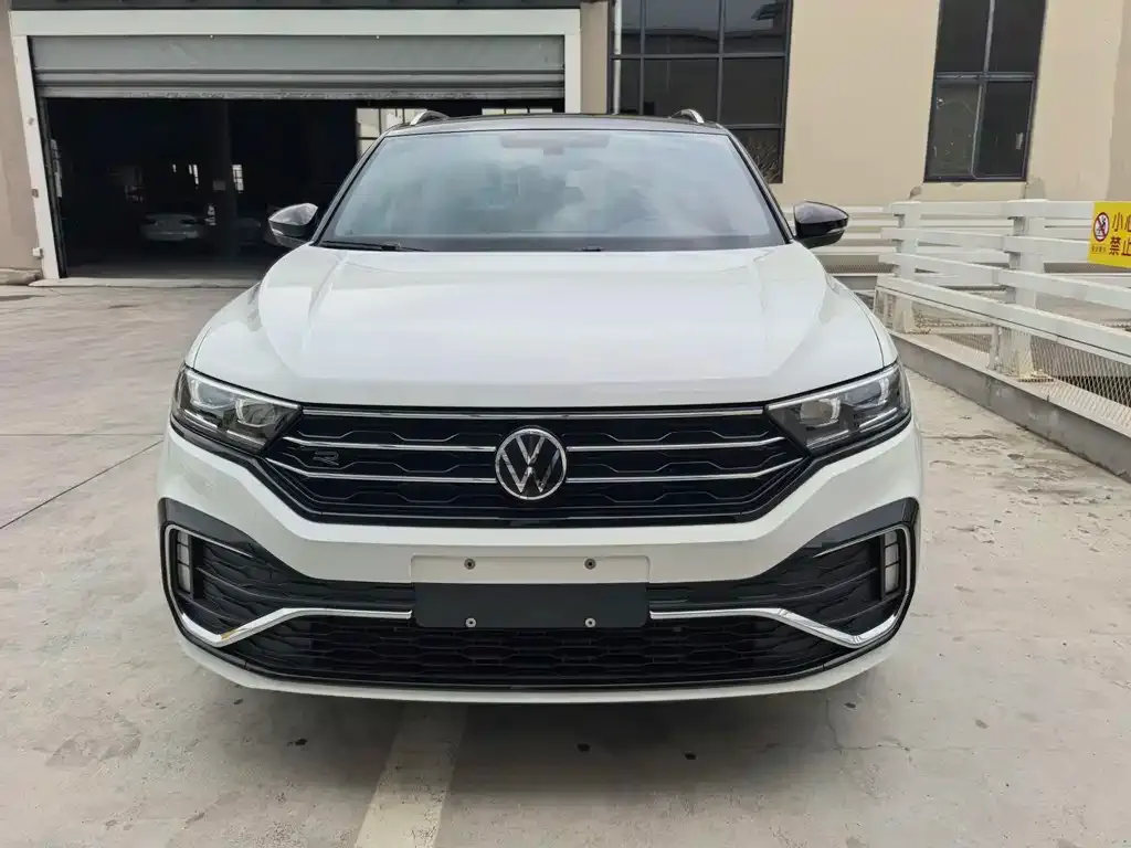 Volkswagen T-Roc — фото 5