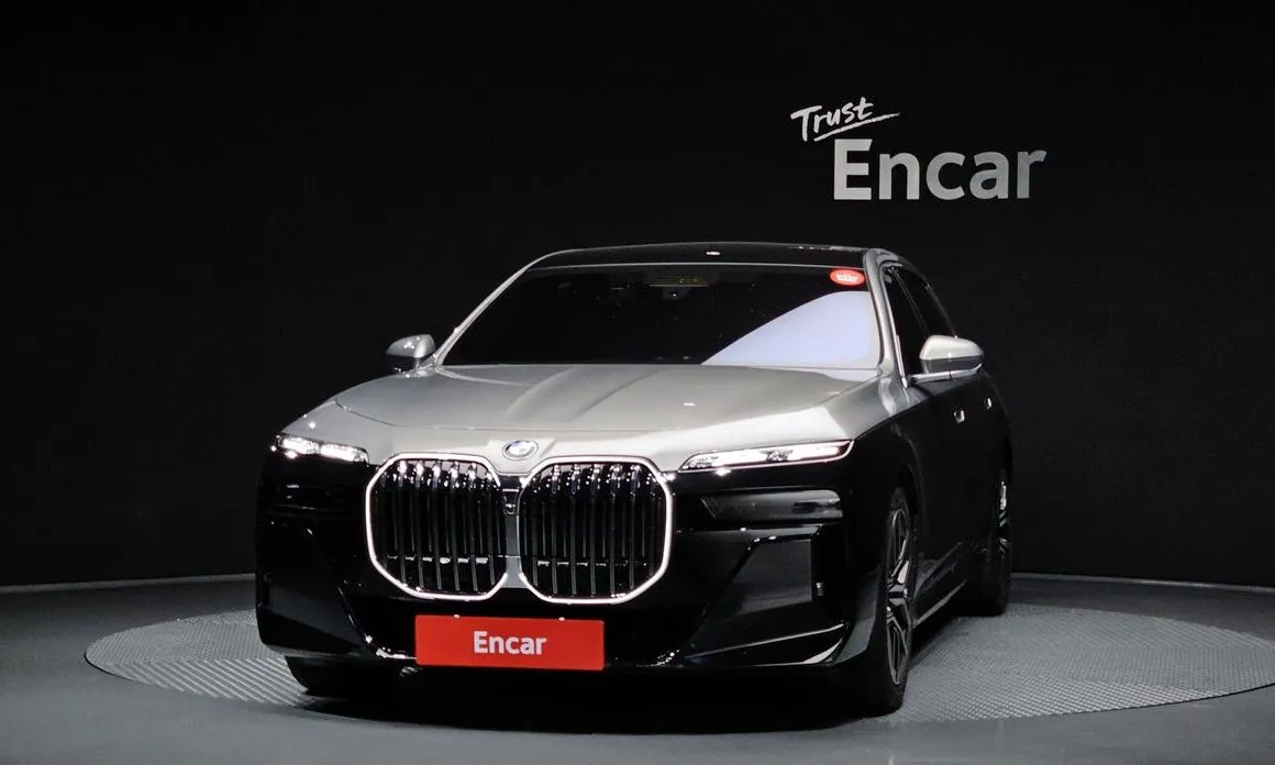 BMW 7-Series 2026 из KR, фото 2
