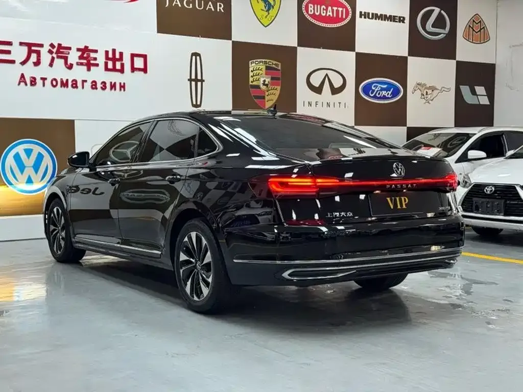 Volkswagen Passat — фото 4