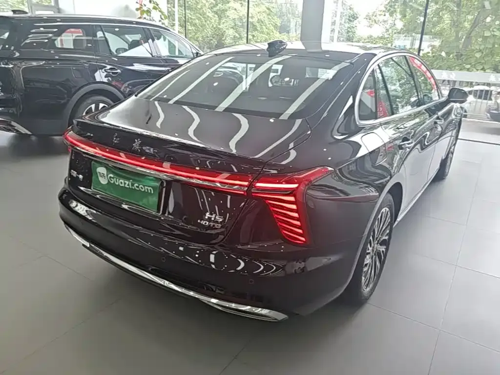 Hongqi H5 — фото 3