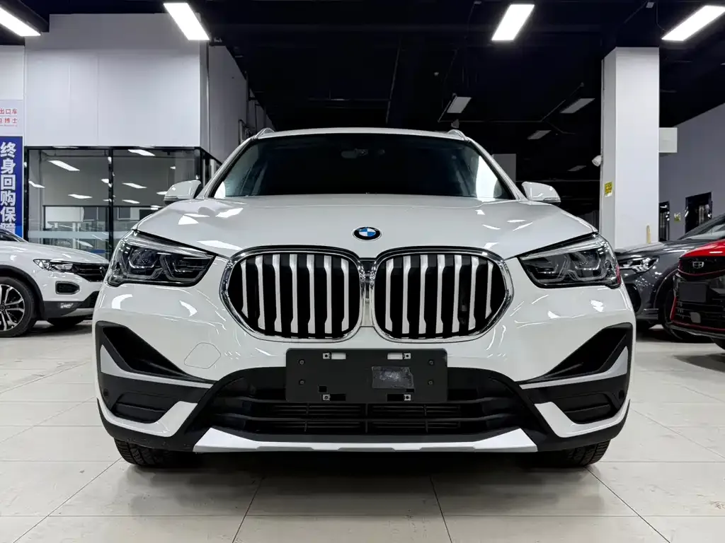 BMW X1 — фото 2
