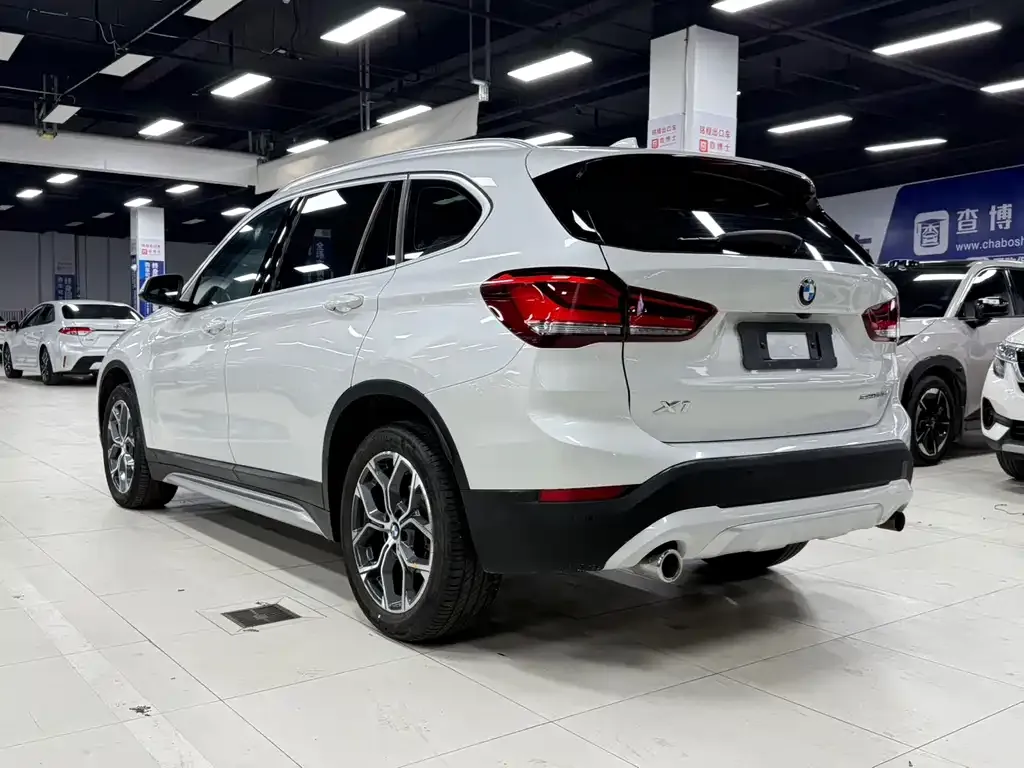 BMW X1 — фото 6