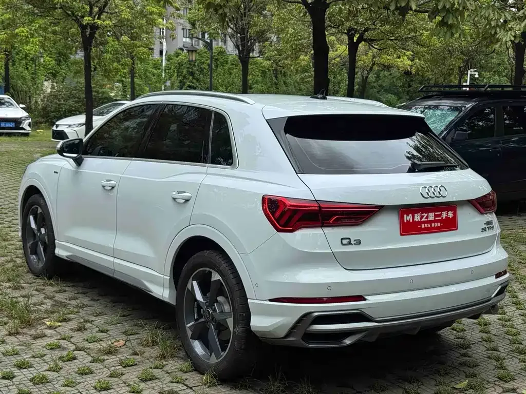 Audi Q3 — фото 6
