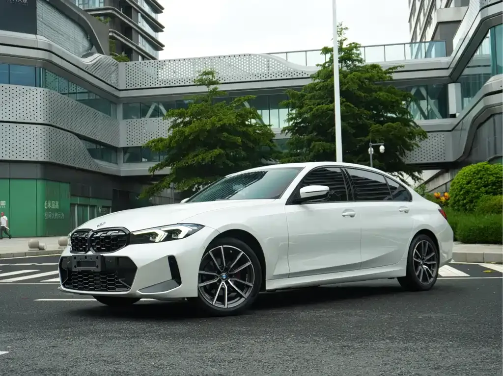 BMW 3 Series — фото 1