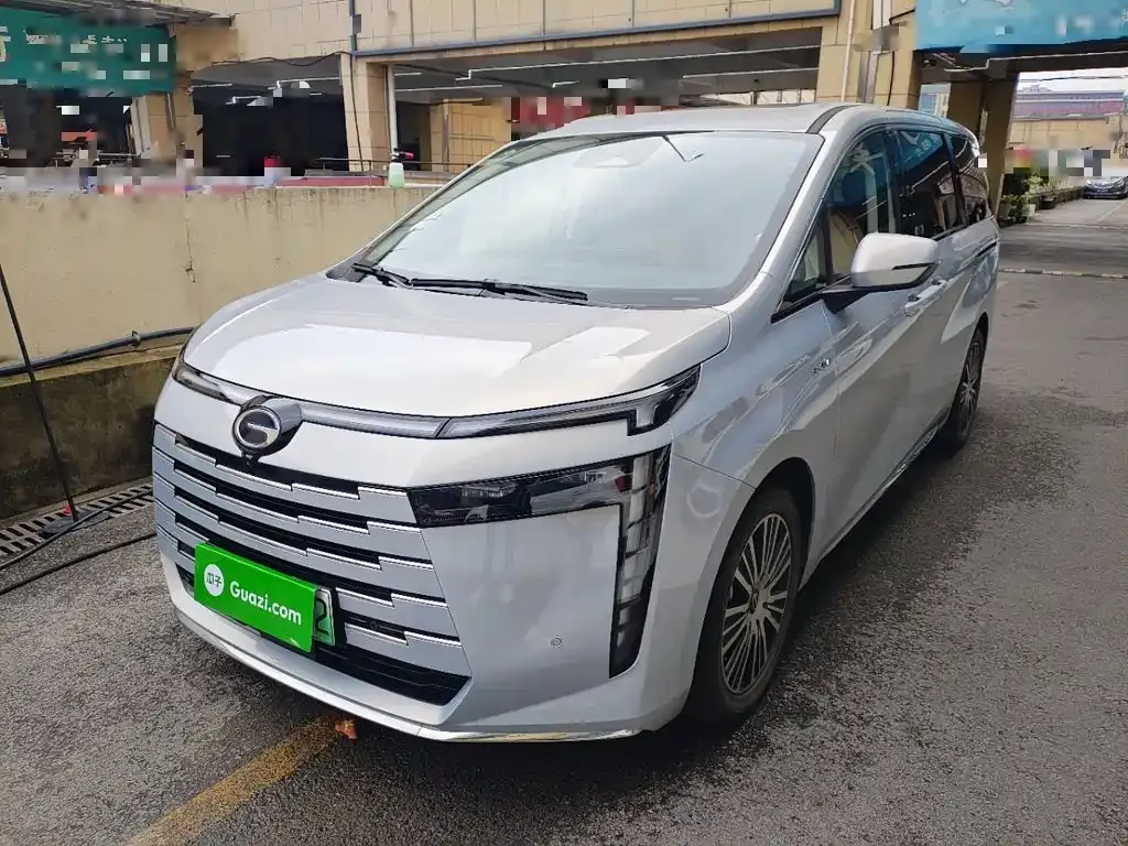 GAC Motor 传祺E8 PHEV — фото 1