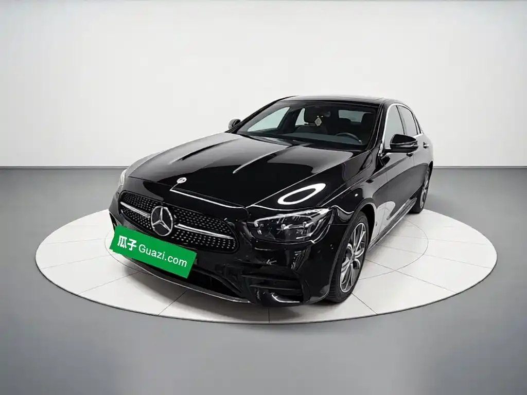 Mercedes-Benz E-Class — фото 2