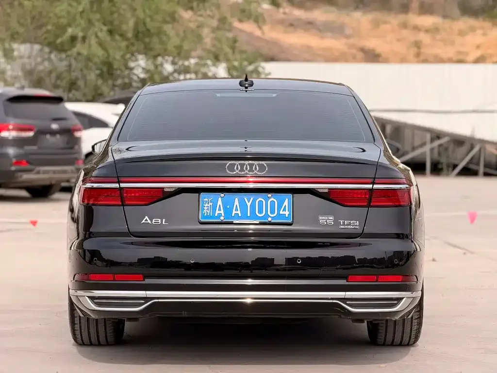 Audi A8 2021 из CN, фото 5
