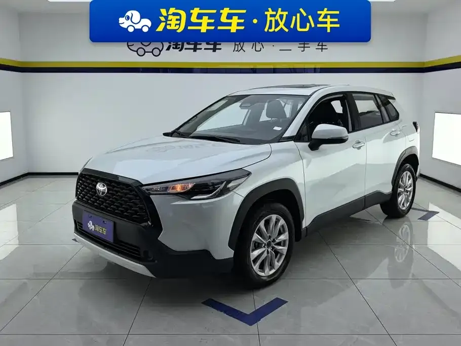 Toyota Corolla Cross — фото 1