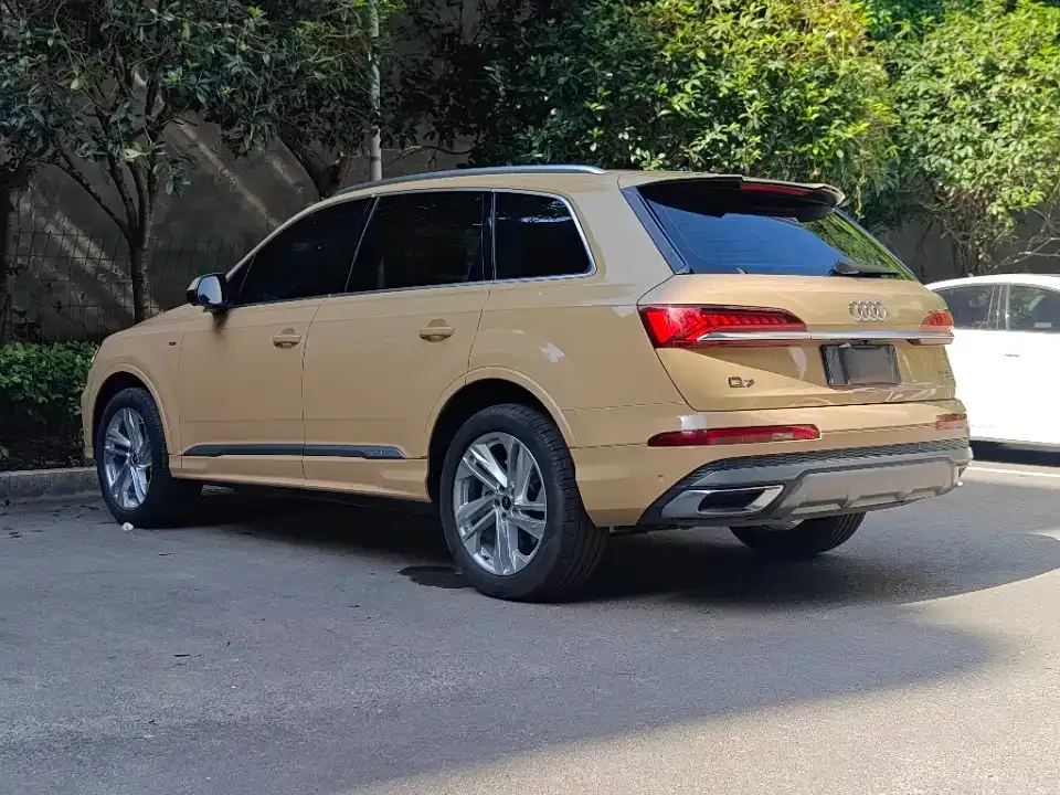 Audi Q7 — фото 3