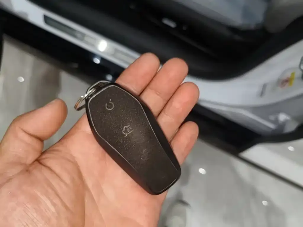 BYD Seal — фото 4