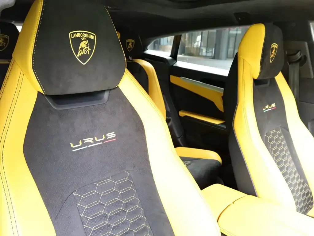 Lamborghini Urus — фото 2