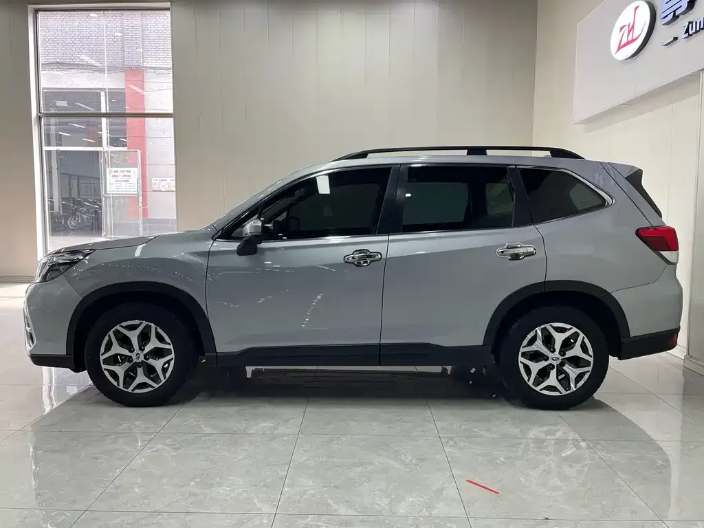 Subaru Forester 2021 из CN, фото 3