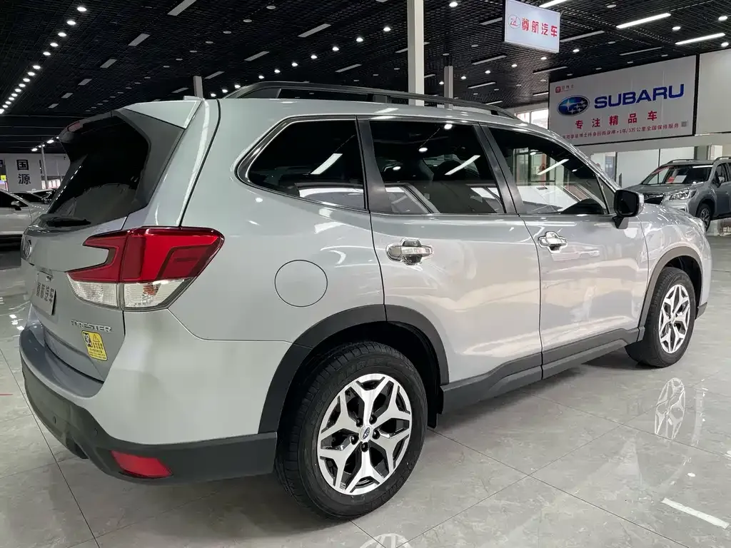 Subaru Forester 2021 из CN, фото 4