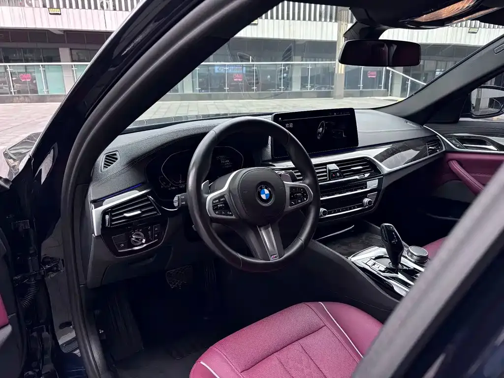 BMW 5 Series — фото 2