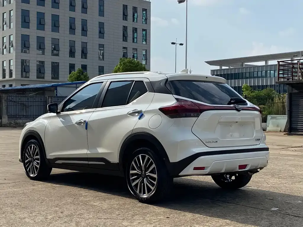 Nissan Kicks — фото 5