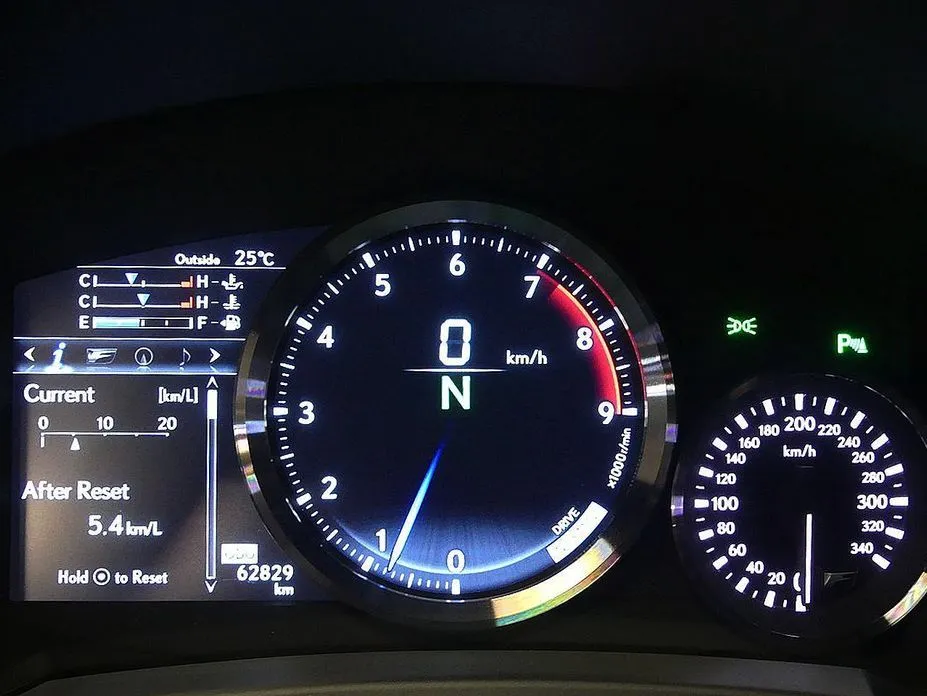 Lexus RC — фото 2