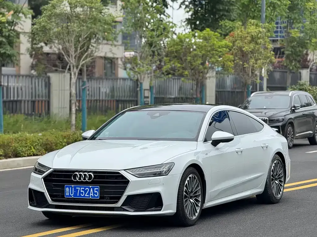 Audi A7 2022 из CN, фото 9