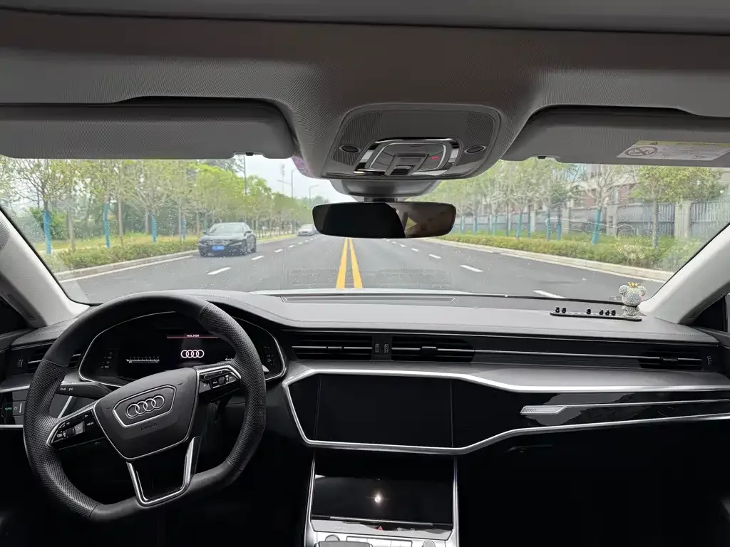 Audi A7 2022 из CN, фото 3