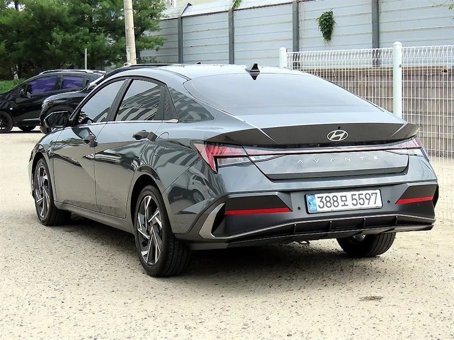 Hyundai AVANTE — фото 10