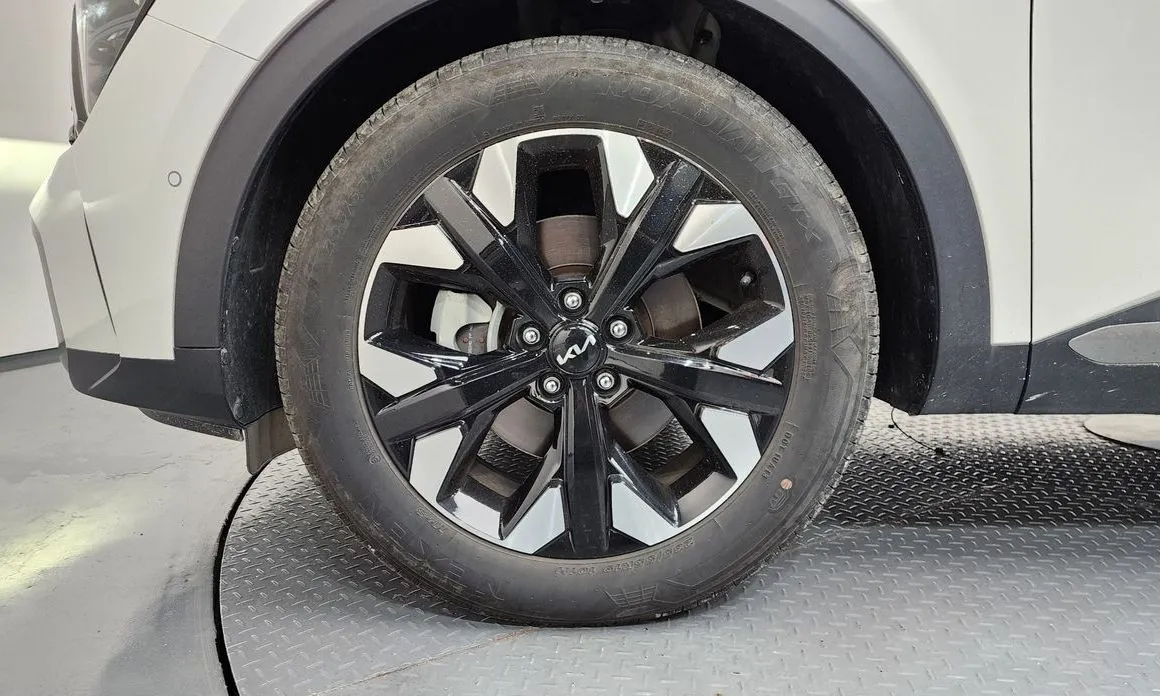 Kia Sportage — фото 9